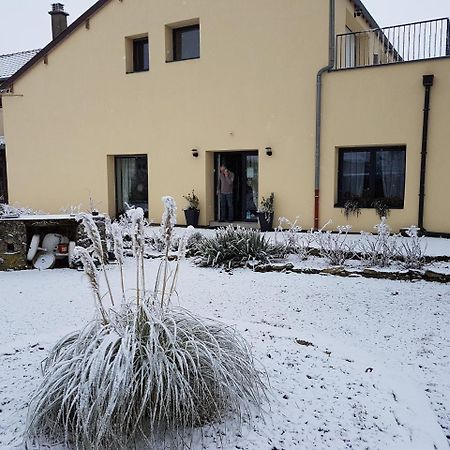 Bed and Breakfast Les Jardins De La Grange Rezonville Exterior foto