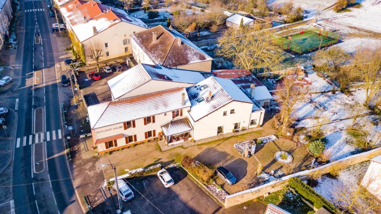 Bed and Breakfast Les Jardins De La Grange Rezonville Exterior foto