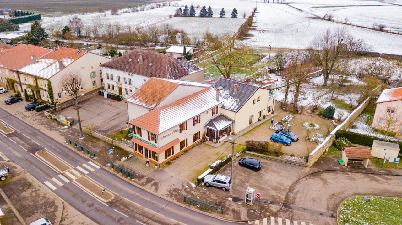 Bed and Breakfast Les Jardins De La Grange Rezonville Exterior foto