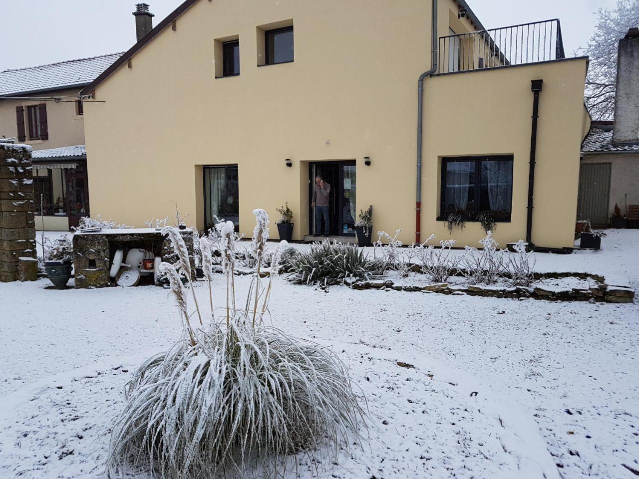 Bed and Breakfast Les Jardins De La Grange Rezonville Exterior foto