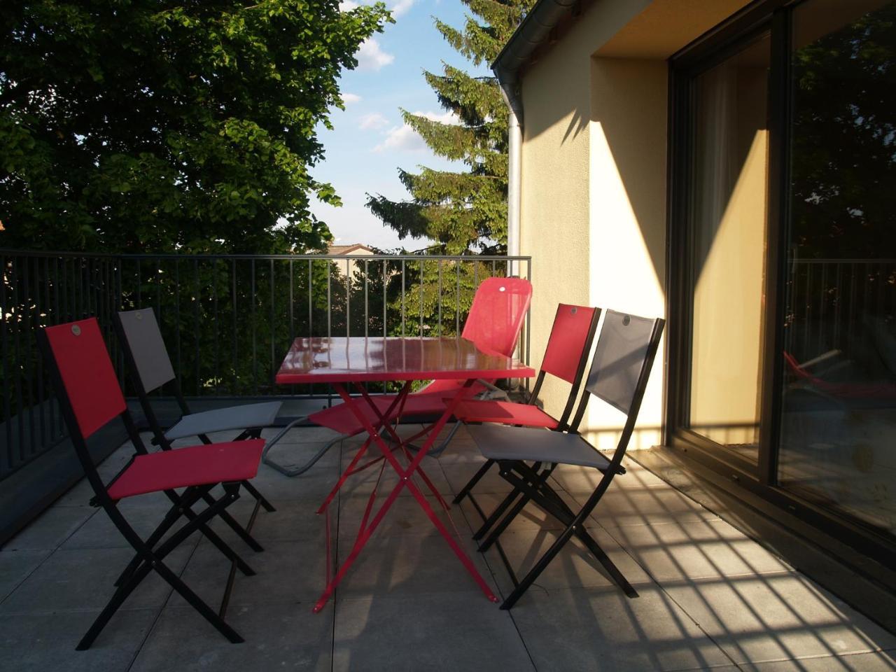 Bed and Breakfast Les Jardins De La Grange Rezonville Exterior foto